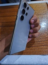 جهاز سامسونك s24 ultra  شرق اوسط  وكاله عين الفهد دبل شريحه ذاكره 256 ...