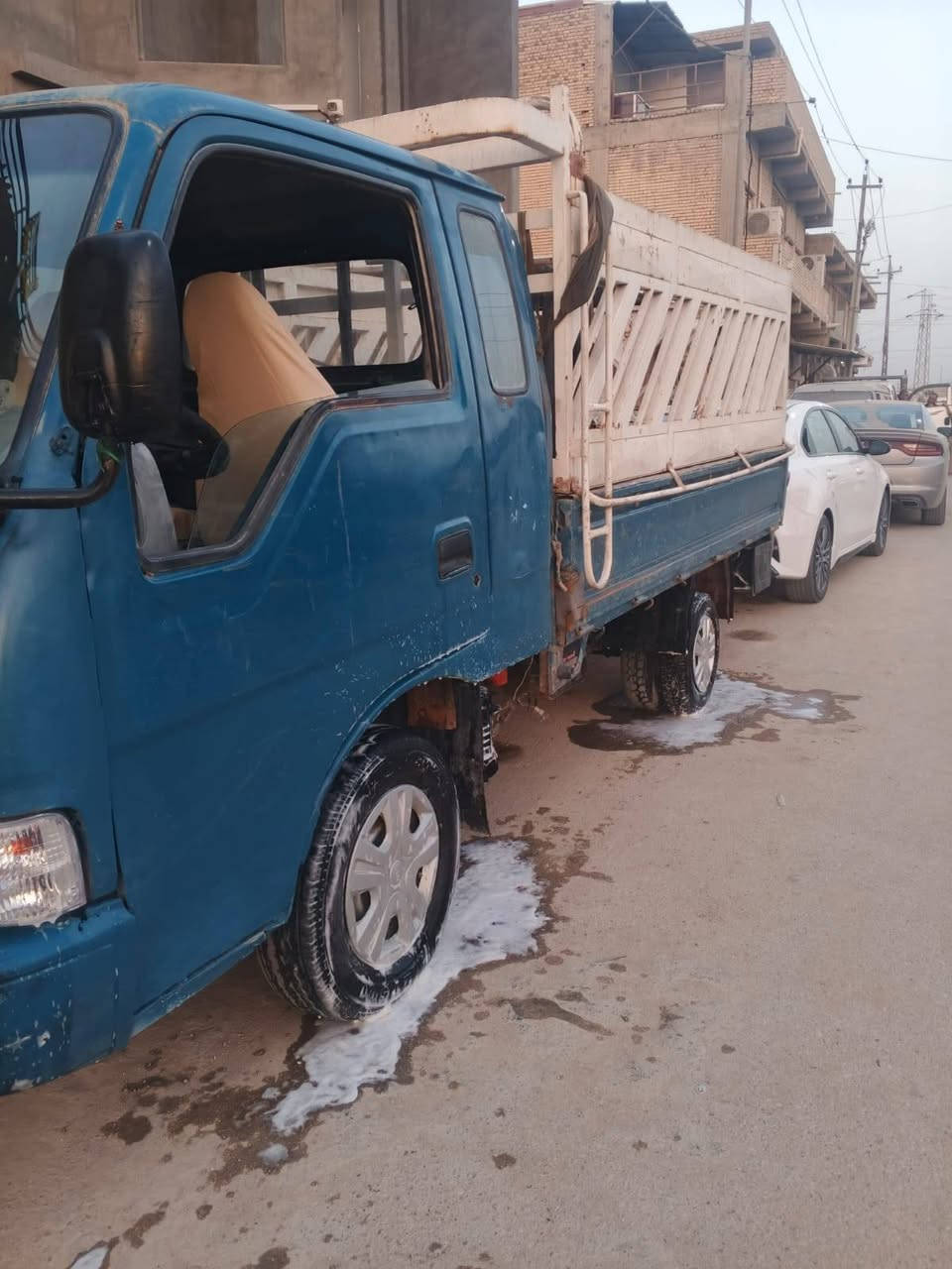 السلام عليكم كيا فونتير للبيع سنويتها منتهيه بال 2020 الثانويه كرتونيه ما مستلمين اللوحات وصل مال استلام بيها ماكينه لا تنقيص ولا تبخير تواير اماميه جدا صار لهن اسبوع حداديه نظيفه جاهزه السياره مكاني مكاني ناصريه سوق الشيوخ السعر 31 وبيها مجال قليل الاتصال على هذا الرقم استفسار***********
