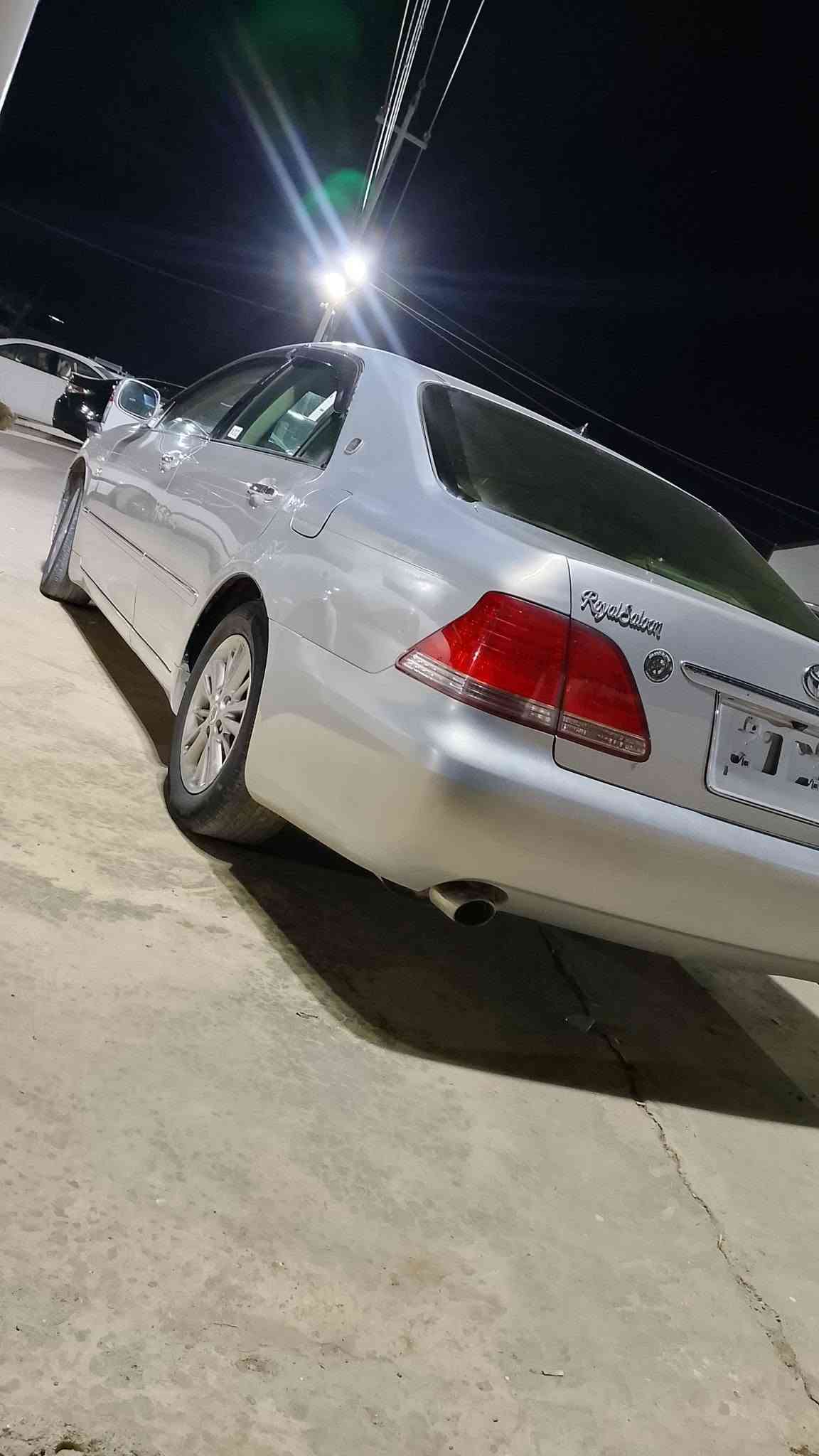 بەناوی خودای گەورە   شاهینە بڕاوە 2005 ناوزەرد 2دووگمە 180 بچوک بەبچوک بێکۆد  تەبرید سادوگەرم شاشەو کامیرا5بەسمە هەندبرێک بەسراوە شوێن بڕاوەی چاک کراوە بێداعمولێدراو بێ قرچ گێڕومەکینەوکارەبایو تەقەی بەشەرت سەقفو کەڤەرو شانسی بەشەرت تێبینی دەرگای دوای سەکن ڕەنگی خۆی نیە بۆنیدی قوپاوی هەیە سعری 45گەڵاو معامەلە ***********       ╌  ***********
