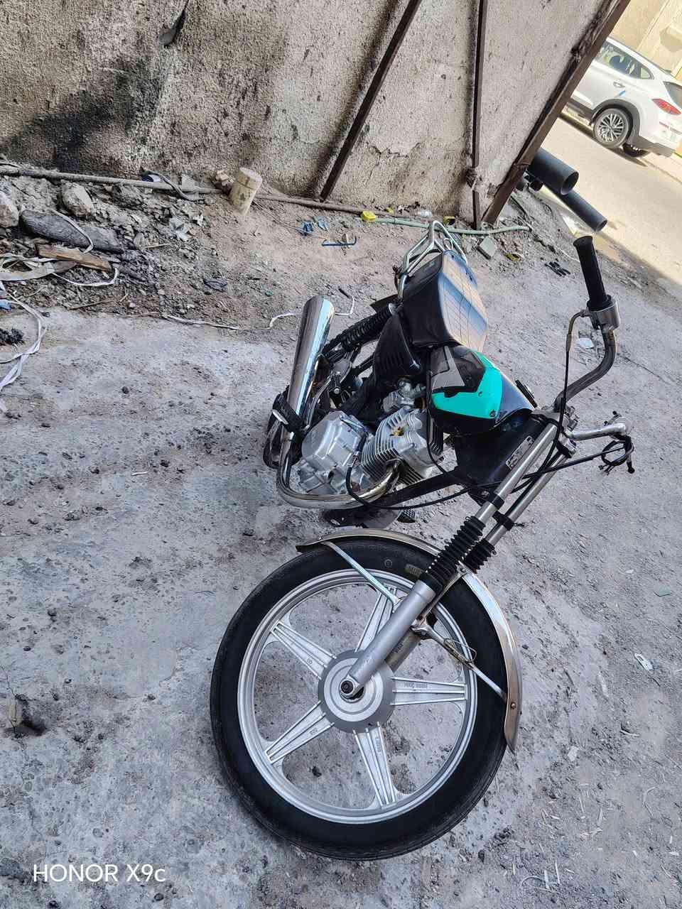 مراوس بقفاز تفاصيل
نامة اربع كير كلاجات 6 براغي 
يعني شلعة معدل شك الكاع 
مكاني بغداد زعفرانية 
رقمي بي وتساب 
***********

