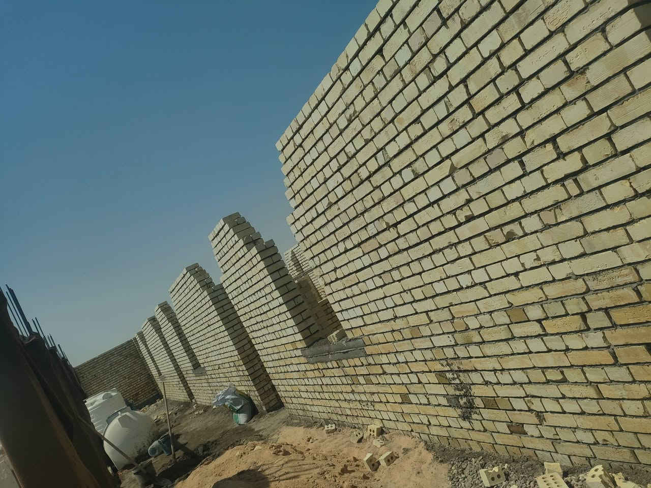 خلفه بناء • درجة اولى • تنضيف البيت