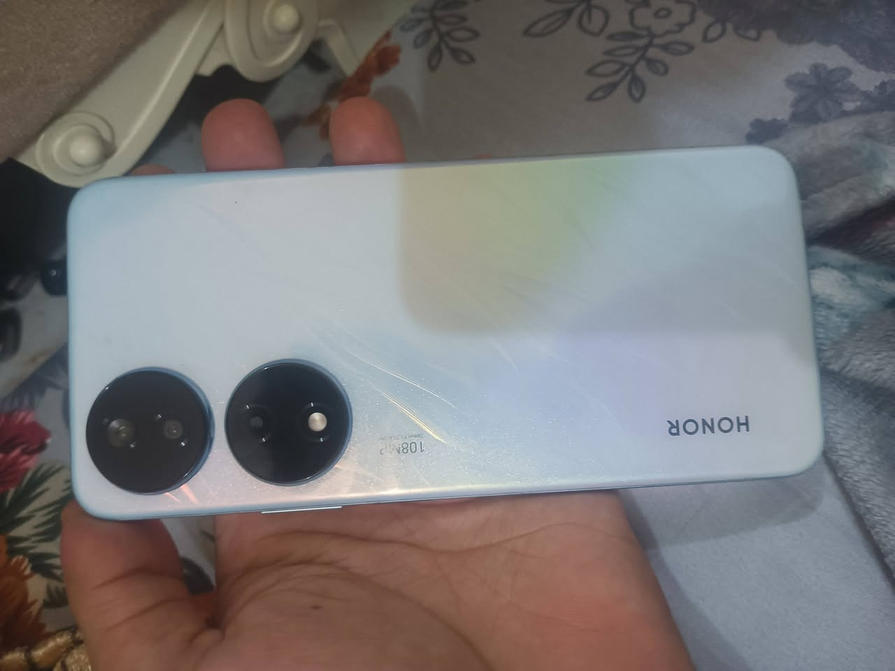 هونر x7bذاكره 256 نضافه ميه بالميه مبدل شاشه  فقط كامره خلفيه مغوشه  سعر 100 وبي مجال تواصل واتساب ***********
