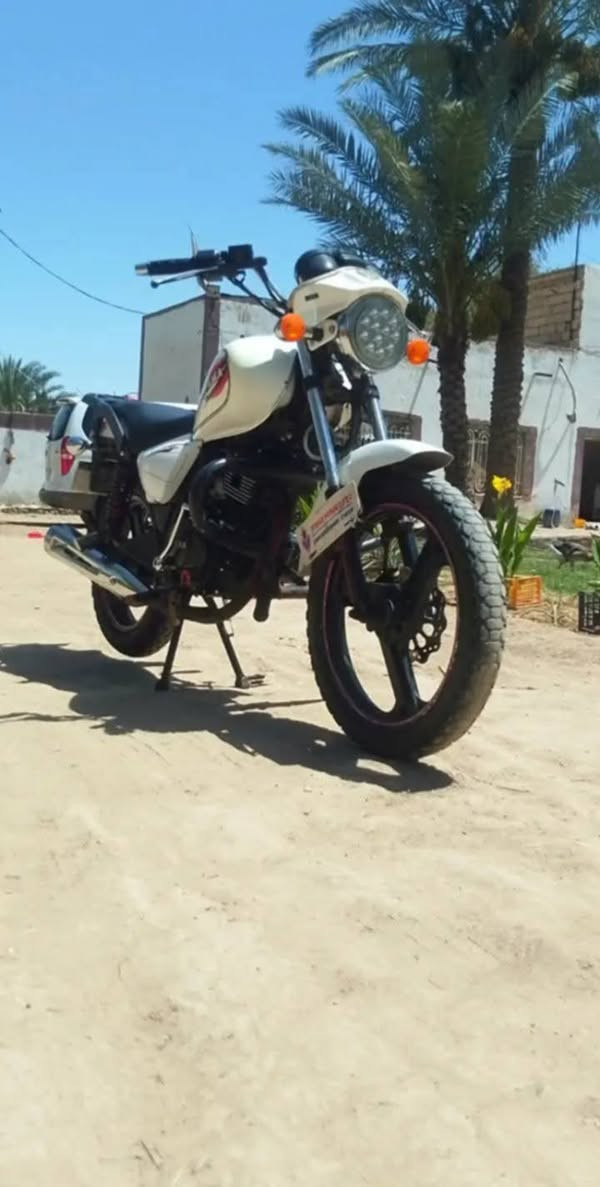 سلام عليكم ورحمه الله وبركاته 🌹
متاح دراجة OPAMA 150cc
الموديل 2020
الون ابيض 
المحرك 150c  وكاله وما بي اي عطل 
السعر 675 وبيها مجال للطيبين 
مكاني الدغاره شراي يجي خاص او يتصل ويدلل ***********
