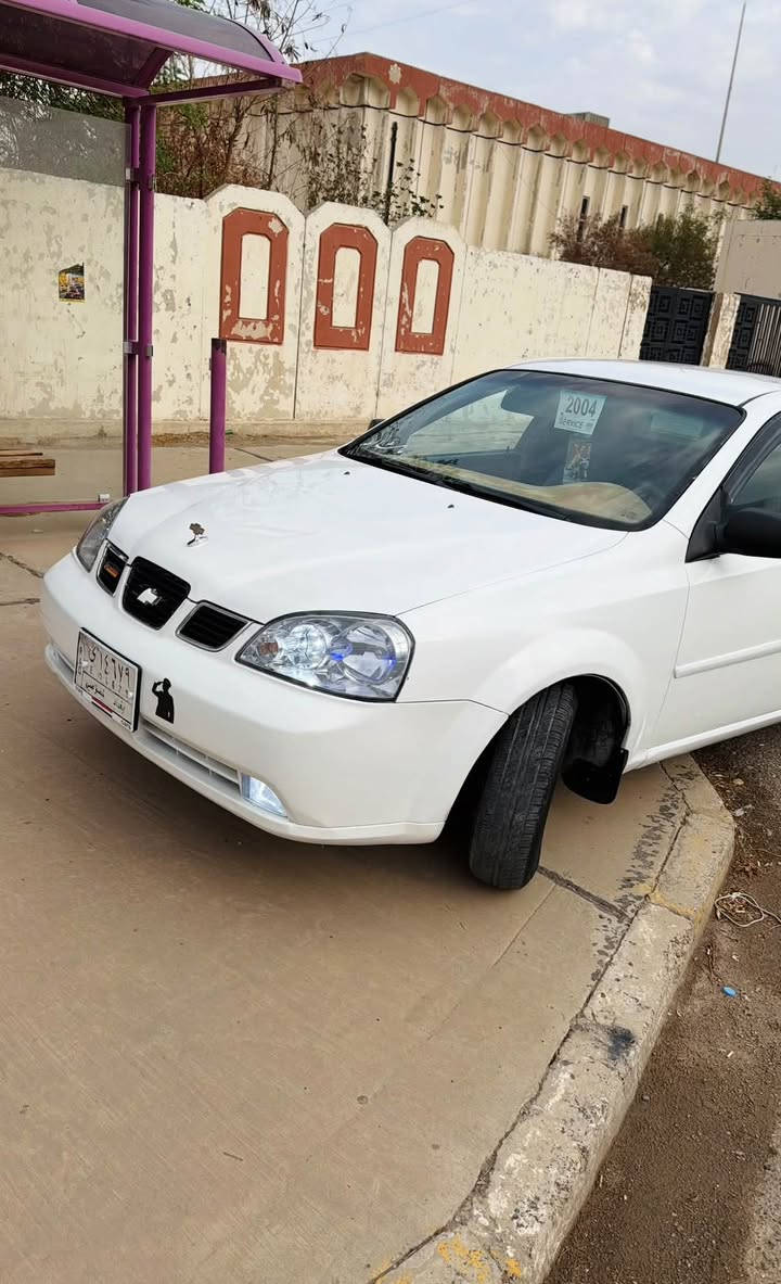 مكينة وفتيس • ٢٠٠٤ • رقم بغداد