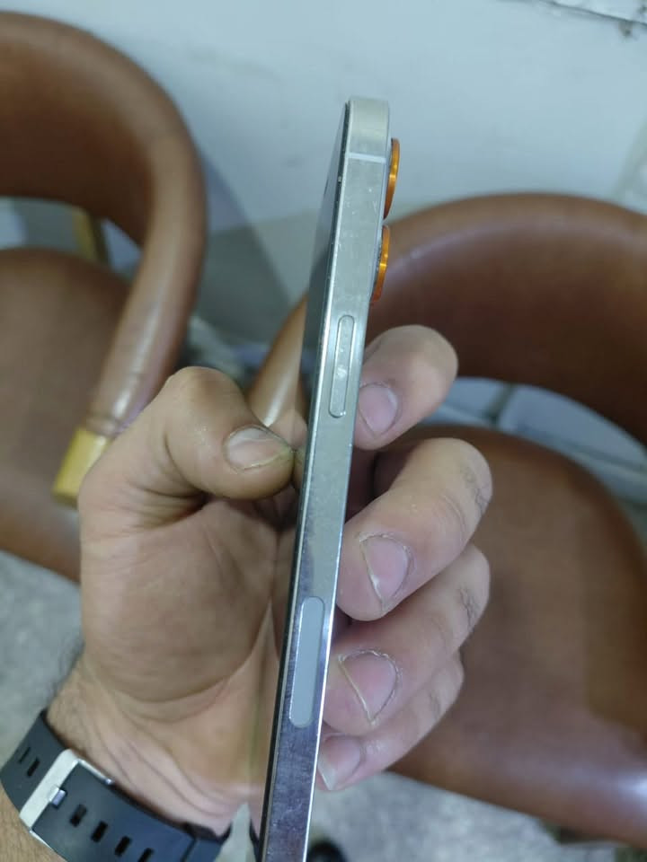 مبايل 12بروًماكسً مراوس بدارجه 
***********
