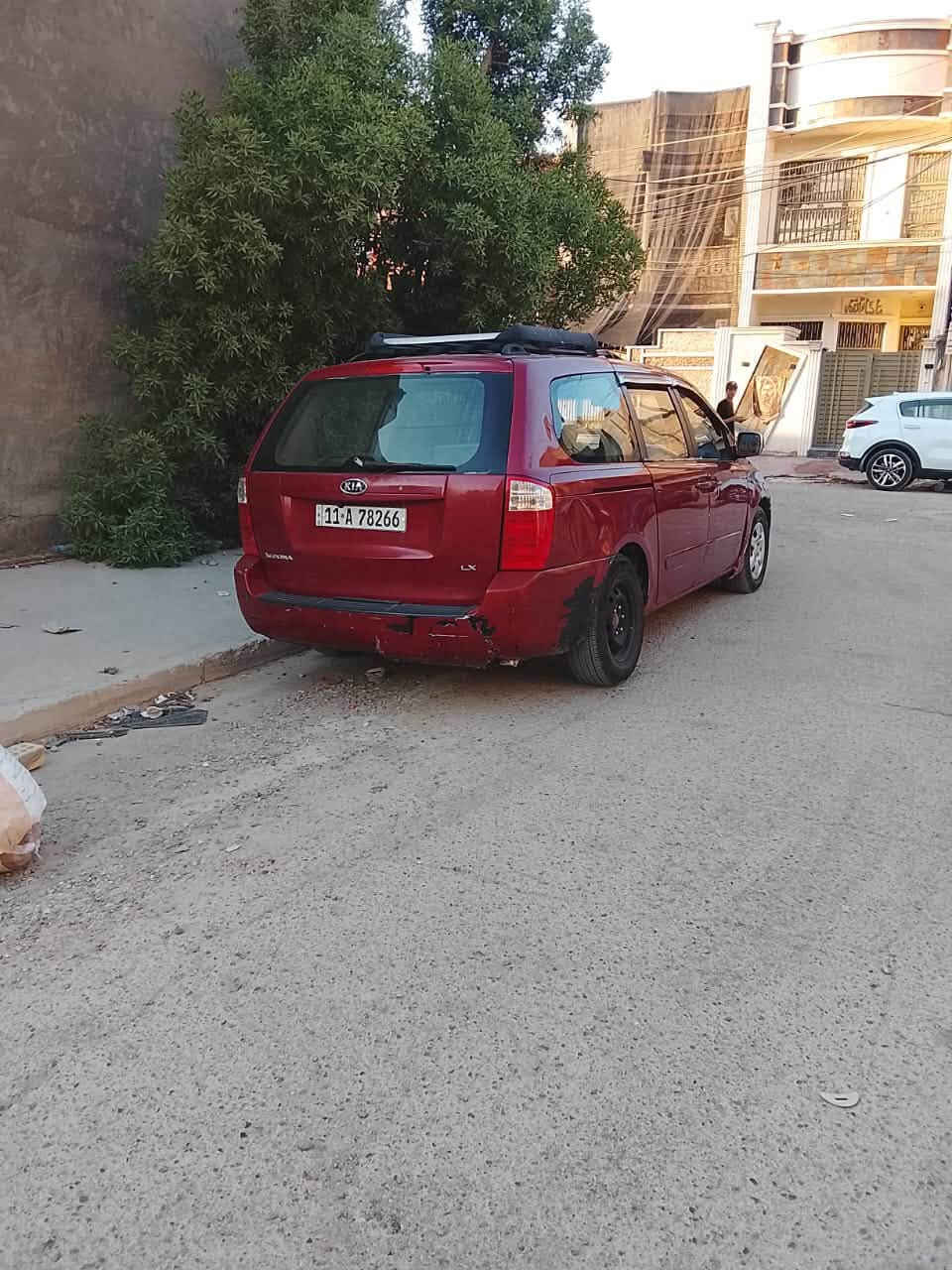 سلام عليكم كيا سيدونا  مراوس كيا سبورتج او بيوايدي عاليه 
الموديل 2006
الون احمر 
مكينه وكير مكفولات 
بيها منضومه غاز 
صبغ بيها صبغ بس اني اكول احزام حتى ماتفاشل 
رقم بفداد الجديد 
العنوان بغداد 
***********
