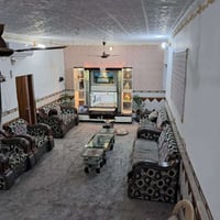 ٢٢٠م • غرفتين • حديقة