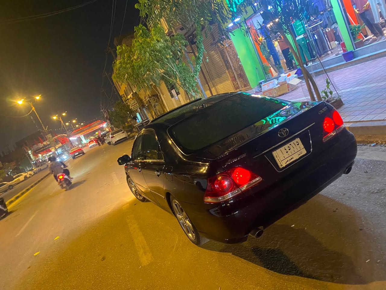 السلام عليكم 
شاهينه ٢٠٠٥ اثيلت شاصي ٨٢ 
غرفتها جلد اسود 
قرار ٤٨ بأسمي 
كصة قمارة فقط 
مكان السيارة بالكوفة 

السعر ١٣٥ 💲 

***********

