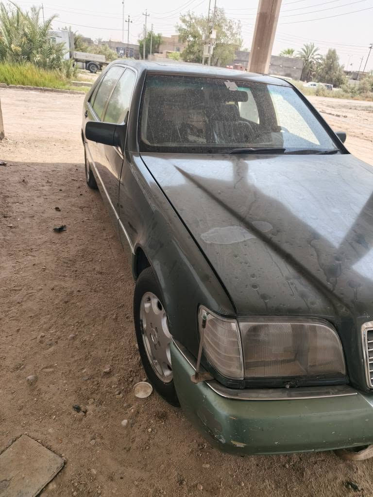 مارسدس للبيع نظيف  رقم بغداد انكليزي تخم تاير 
بيها كازكت والمحرك نازل بالكاع 
المكان البصرة الدير  
*********** البصرة, العراق
