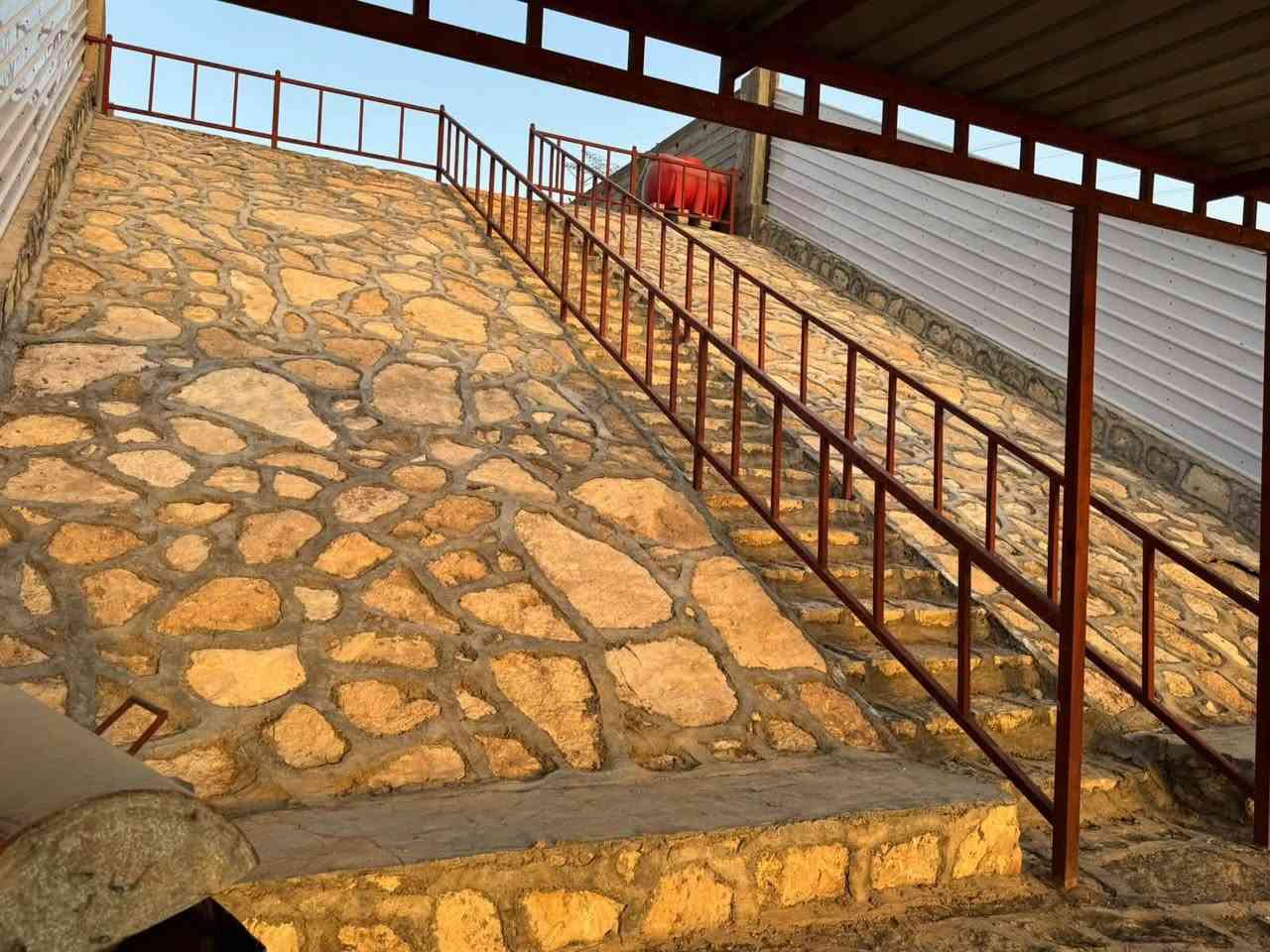 � شاطئية للبيع في بغداد – الراشدية 🌊
📍 الموقع: بغداد – الراشدية – منطقة أبو دالي
📐 المساحة: 750 م²
📜 صنف العقار: طابو ملك صرف
📏 الواجهة: 10 م
📏 النزال: 75 م

✅ كامل الخدمات: ماء وكهرباء
✅ سياج بلوك
✅ نزلة مباشرة للشط ومكسوة بالحجر
🚗 موقعها على الشارع الرئيسي، من الشارع الرئيسي إلى الشط مباشرة

🔥 موقع مميز جداً ومناسب للاستراحة والاستثمار

📞 للاستفسار: ***********
