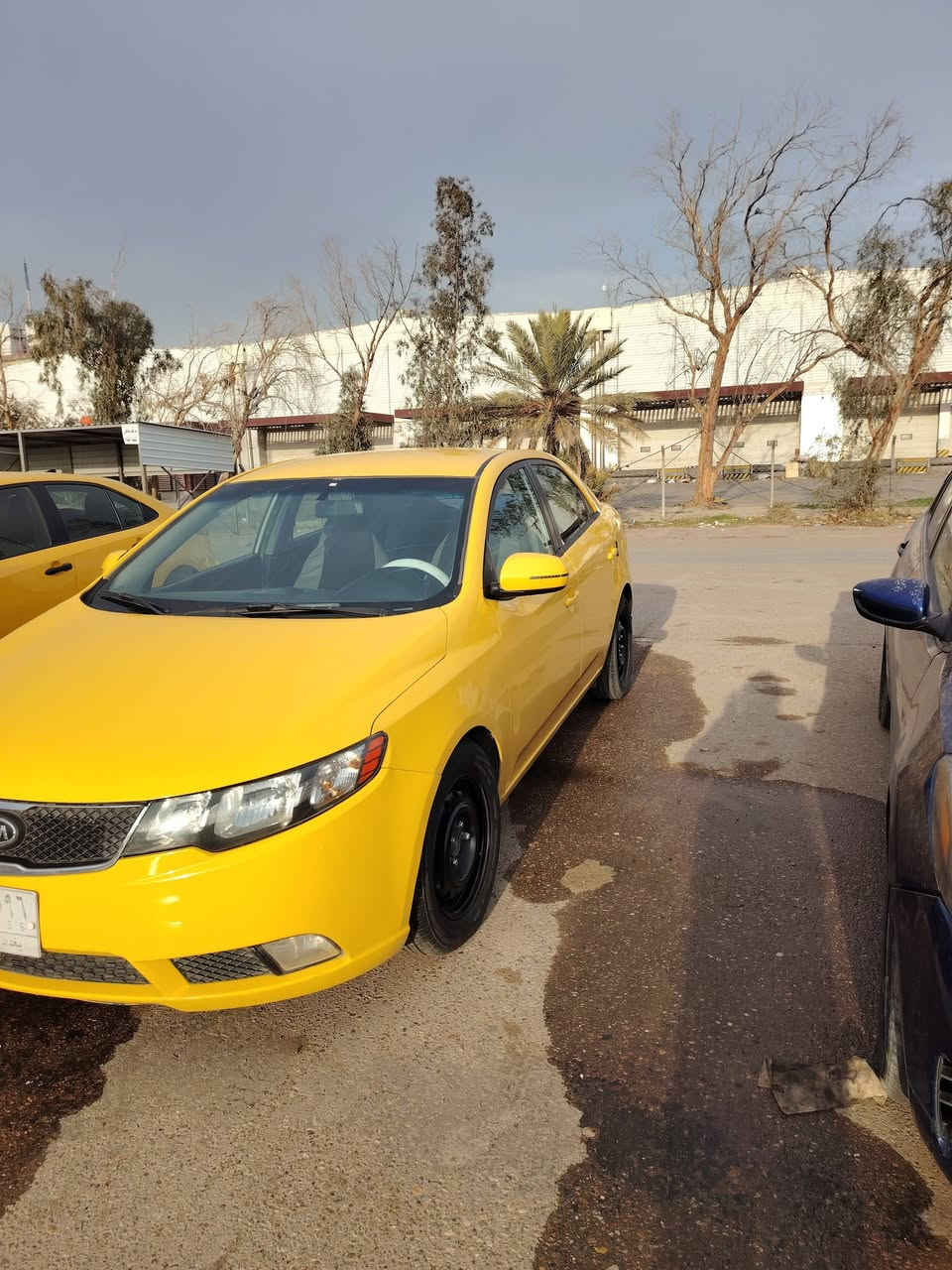 سلام عليكم فورتي أمريكي محرك 2000 دوش موديل 12سياره جهازه صبغه جديده السعر 85 وبيه مجال ***********
