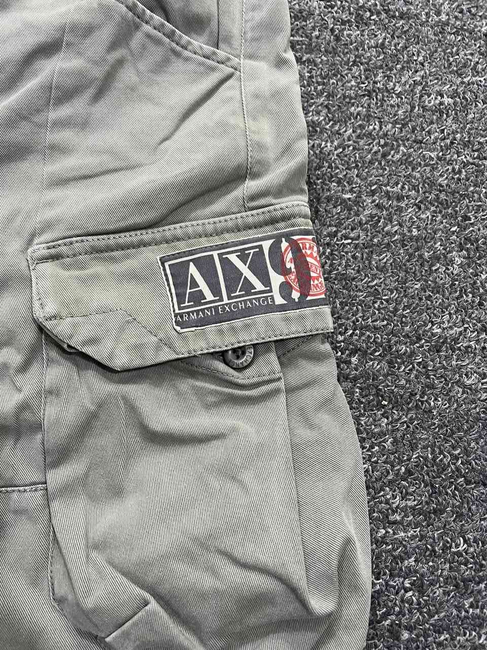 ARMANI EXCHANGE
قطعة انتيكة كلش قوية للامانة
لون وخامة روعة
قياس الكمر 34
بقية التفاصيل داخل الصور مذكورة
السعر 20  مع التوصيل
