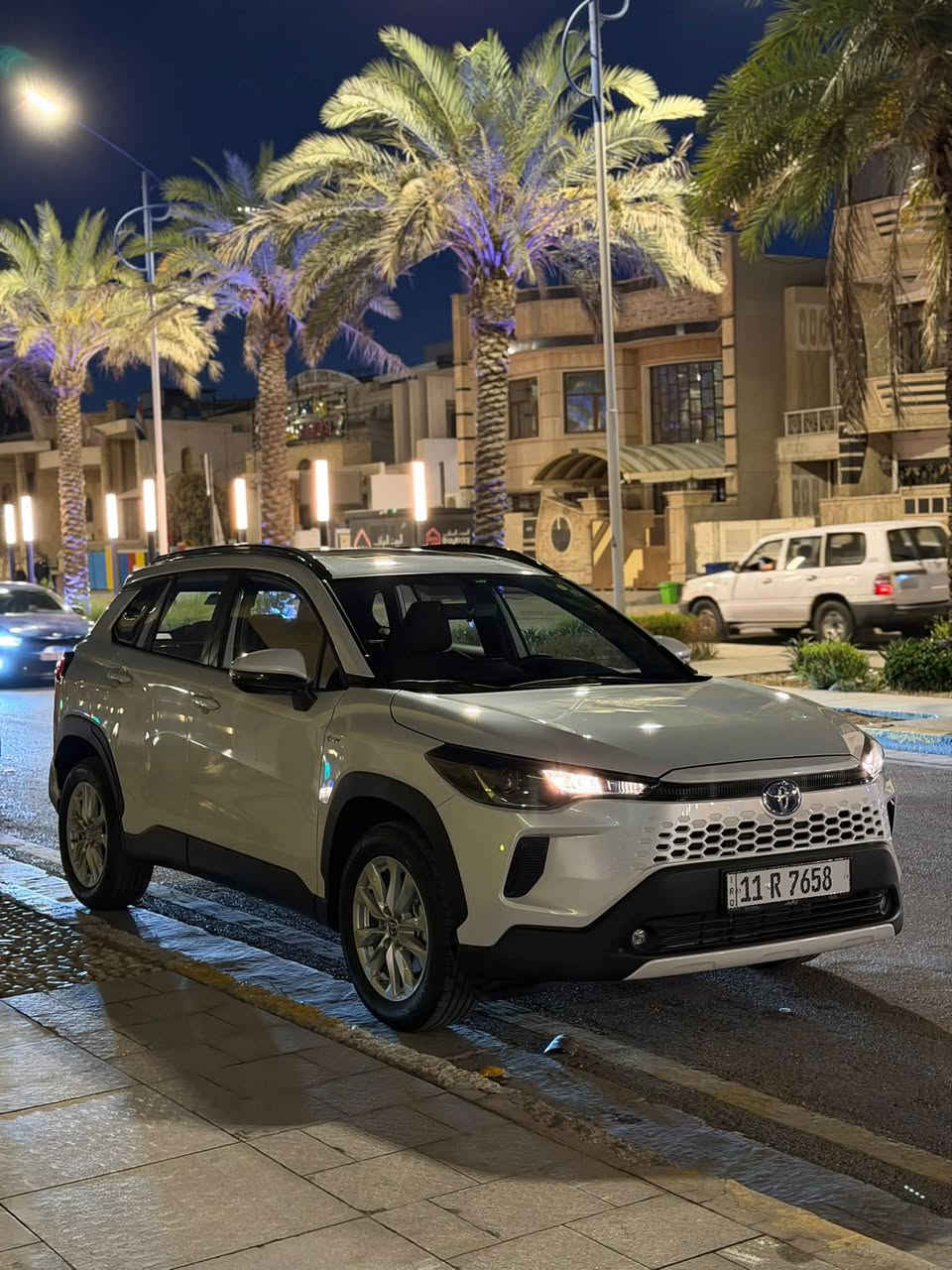 السلام عليكم
كورلا كروز هايبرد  ساز 2025 زيرو للبيع
Corolla cross  hydride SAS  
السيارة زيرو ماشية على كد الترقيم فقط
رقم بغداد رباعي مميز
السيارة فول مواصفات
فتحة سقف
رادار امامي
رادار جانبي + نقطة عمياء
مثبت سرعة تفاعلي
هاند بريك كهرباء 
اوتو هولد
كامرات محيطية
شاحن لاسلكي
شاشة ابل كار بلي
كشنات مخمل
تحكم ستيرن
مري شفط
حساسات خلفية

السيارة تحت الضمان شركة ساز
البطارية 8  سنوات ومكينة وكير 3 سنوات
مع عقد صيانة لمدة 40,000KM مجاني يشمل كل السيارة من تبديل زيوت وفلاتر

مكان السيارة بغداد القادسية
السعر 38.5 مليون و بيها مجال
***********
