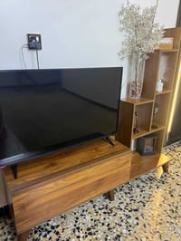 ميز بلازما • متر وربع