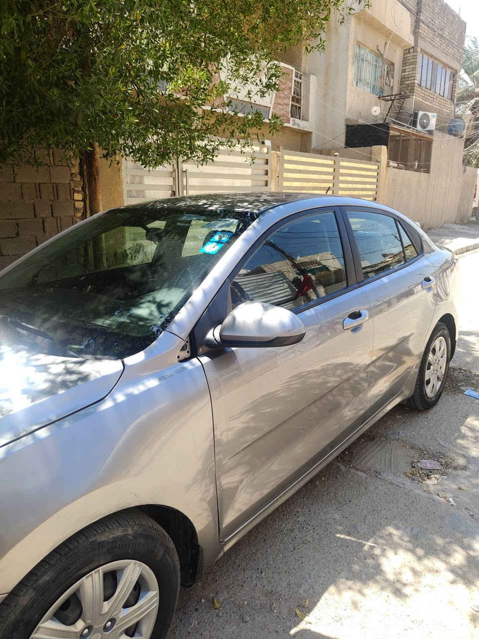 سلام عليكم 
كيا ريو s 2022 مكينه 1600 دوش ماشيه 39 الف سيارة مكفوله من كير مكينه و تبريد و باقي تفاصيل من صبغ فقط مكان الحادث مال امريكا موجود بلمنشور السعر 110 و بيهه مجال مكاني الدورة شارع 60 
***********
