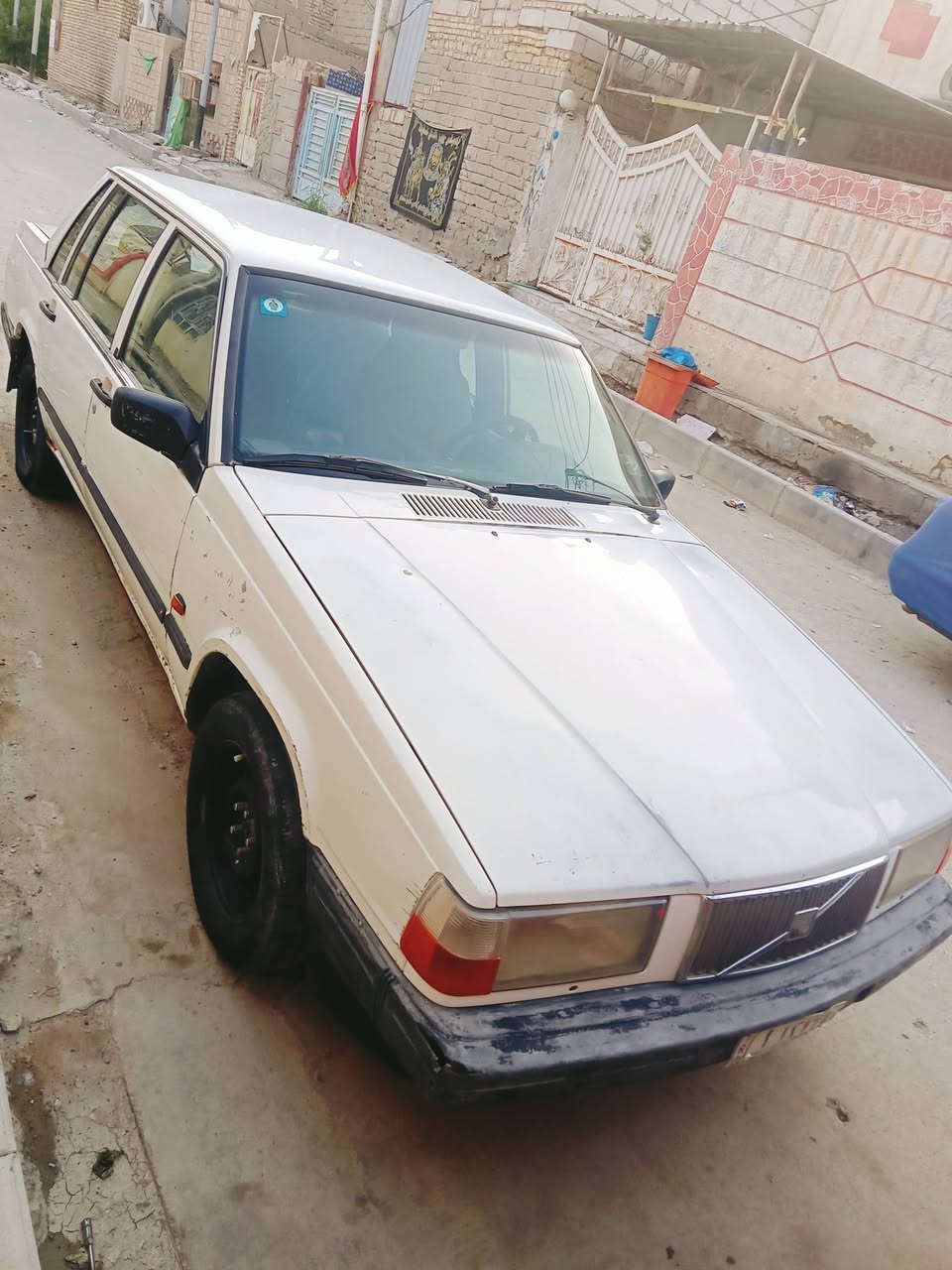 السلام عليكم فالفو 740 موديل 92 سنوية 31 بأسمي هزة جديدة ورقم نكليزي محرك بخاخ كير عادي مكفوله من خياس وضربة قوية حدادية جاهزة مشط جديد
سعر 33 بيها مجال    *********** واتساب
*********** مكاني الناصرية
