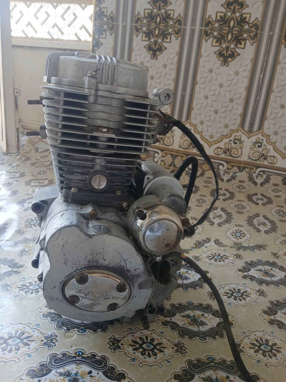 السلام عليكم محرك ستوته دايون للبيع مستخدم شغال شرط الشغل السعر (١٠٠) قفل رقم الهاتف ***********
