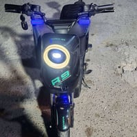 دراجة شحن • بطاريات جديدة • سماعات بلوتوث