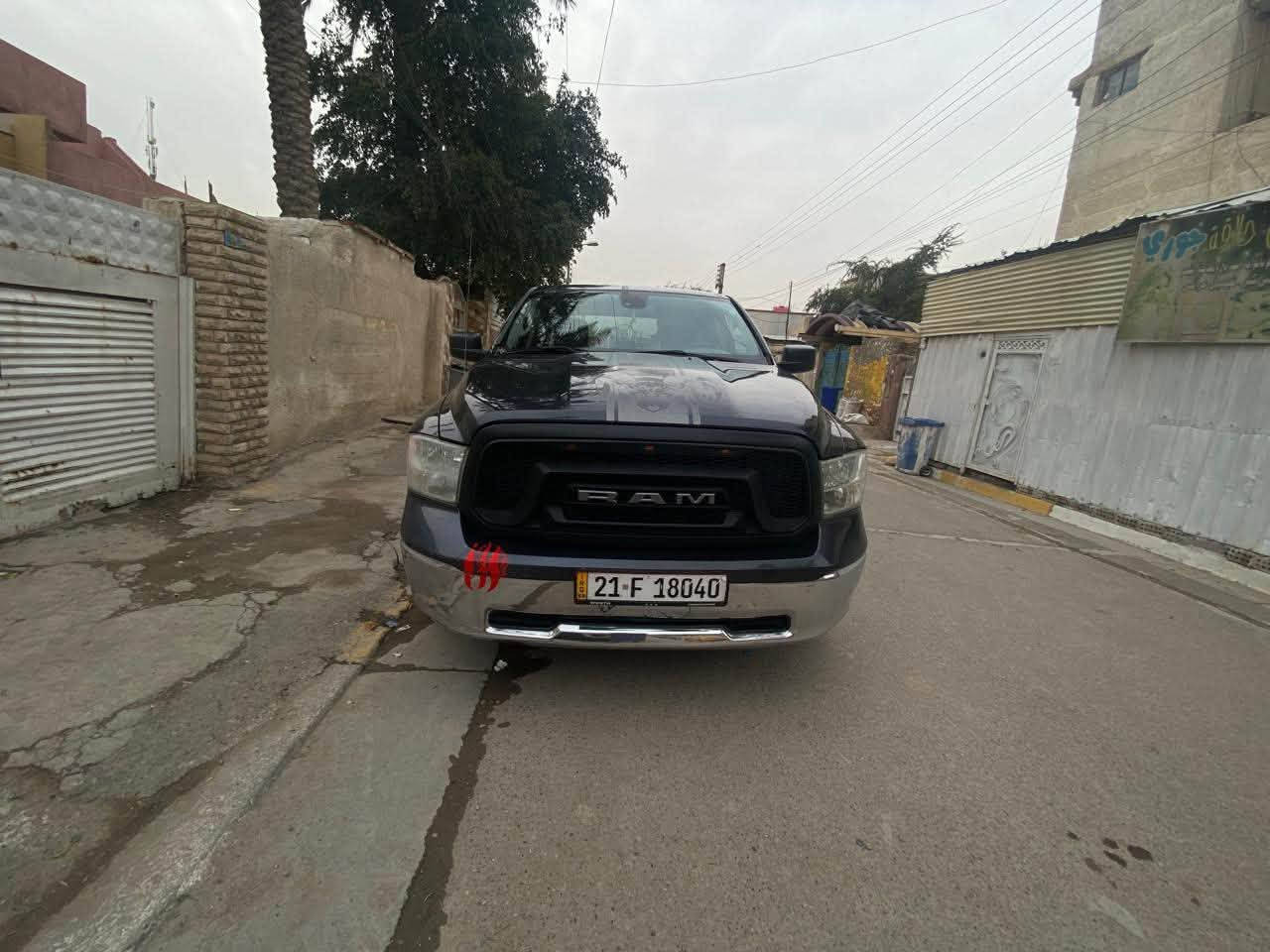 سلام عليكم ورحمة وبركاته 
دوج RAM 
موديل 2017
فئه كلاسك 
مواصفات تحكمات ستيرن 
شاشه لمس 
تحتوي على منضومه غاز
ماشيه 216 km 
محرك 6سلندر 
ضربتها جامالغ ايسر 
سيارت مكفوله 
رقم سليمانيه دولي
السعر 170 ورقه 
وقابله للتفاوض 
التواصل ‭***********‬
