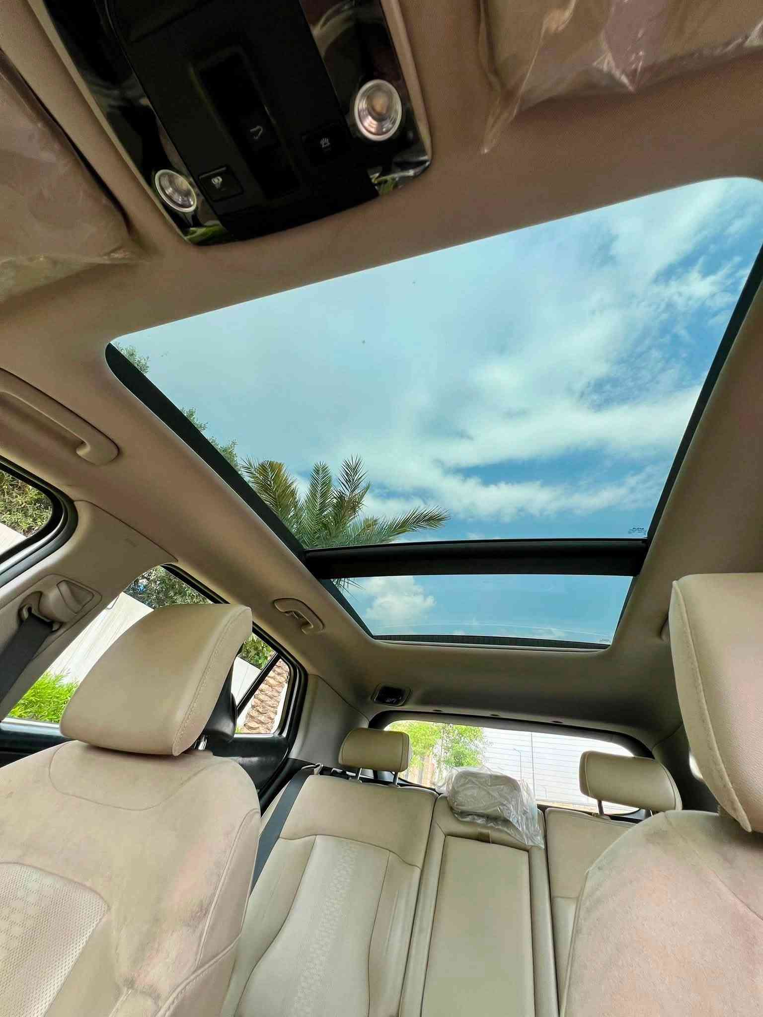 ‏kia sportage 2024
كيا سبورتاج2024
فول مواسفات 
وارد خليجي
‏‎ - بانوراما
‏‎ - حساسات أمامية
‏‎ - حساسات خلفية
‏‎ - لايت زينون + LED
‏‎ - بك لايت LED
‏‎ - ويل كب 19
-‏‎ تشغيل عن بعد
‏‎ -فتح الصندوق كهرباء ذكي
-بصمه
- ابواب بصمه
‏-‎ دشبول شاشة
‏‎ - تدفئة المقود والكشنات الأمامية
‏‎ - مثبت السرعة Cruise
‏‎ - فحص أنظمة السيارة
- تبريد قطعتين
- كشن هيتر حار و بارد
‏‎ - حساسات ضغط اطارات
شحن واير ليس
سكان هيتر
‏‎ - هاند بريك بصمة
‏‎‏- ABS
‏‎‏ - Auto Hold    أوتو هولد
‏‎- نظام مانع الانزلاق
نظام سبورت
نظام ايكو نورمال سمارت‏
ملاحظة/ السيارة مكفولة كفالة عامة من كل شيء
السعر 222 
للاستفسار ***********
