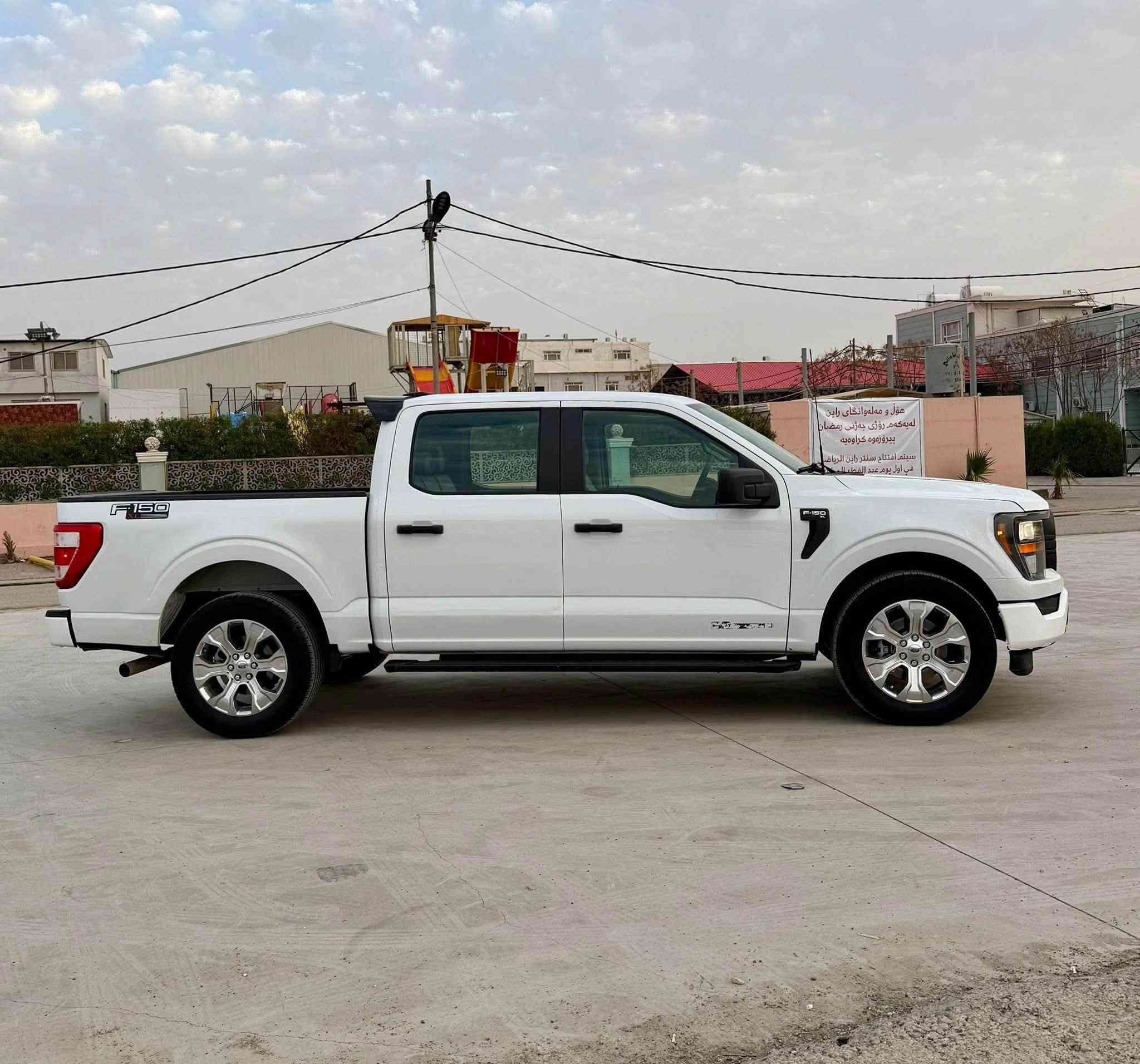 السعر السياره :٢٥٥$ورقه وبيهه مجال
فورد F-150-Ford
موديل. 2023
ماشية. 63 الف 
محرك. 8 سلندر
تو ويل. 2*4
باب طويل بدي قصير المرغوب
جاملغ صبغ مكانين تعديل بارد 
بدون ارباك بدون دواخل. 
 رقم شاصي بالمنشور
رقم اربيل. فحص هزه سنويه كلشي جديد
***********/***********
