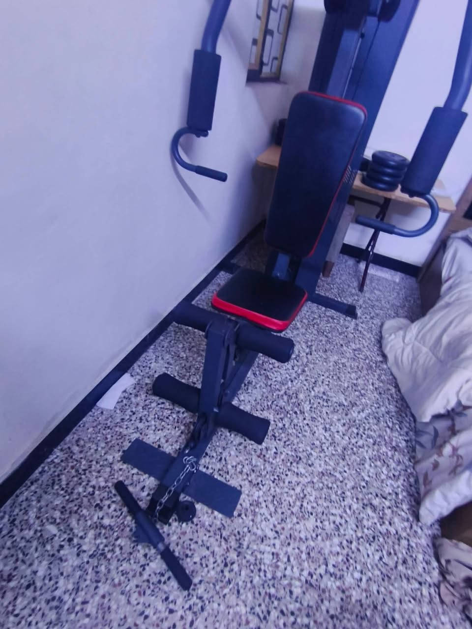 جهاز مالتي جيم للبيع يستهدف كل عضلات الجسم السعر 650 ألف وبي مجال الرقم
*********** 
مكاني بغداد حي الجهاد
