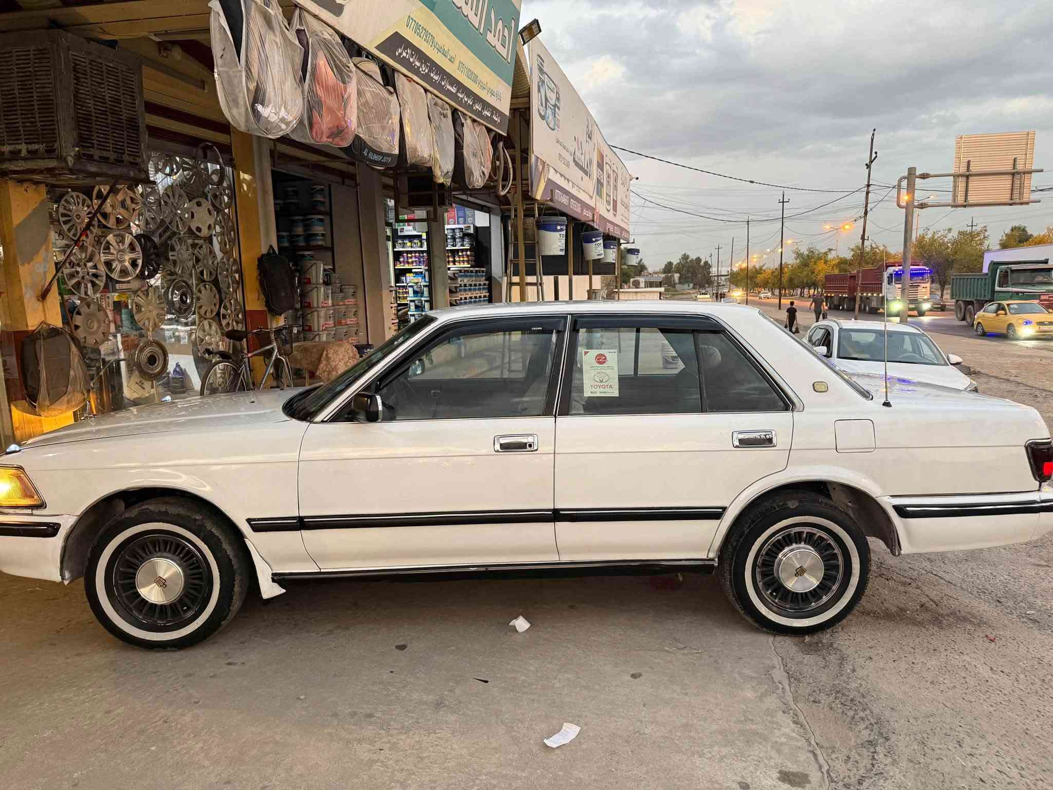 السلام عليكم سيدان للبيع موديل1989
رقم نينوى جديد سنوية لغاية2030
كابون بانزين بيها السيارة نضيفه مايعوزها شي وصاحبها الشرعي موجود شرط الوكالة والتحويل
***********
***********
