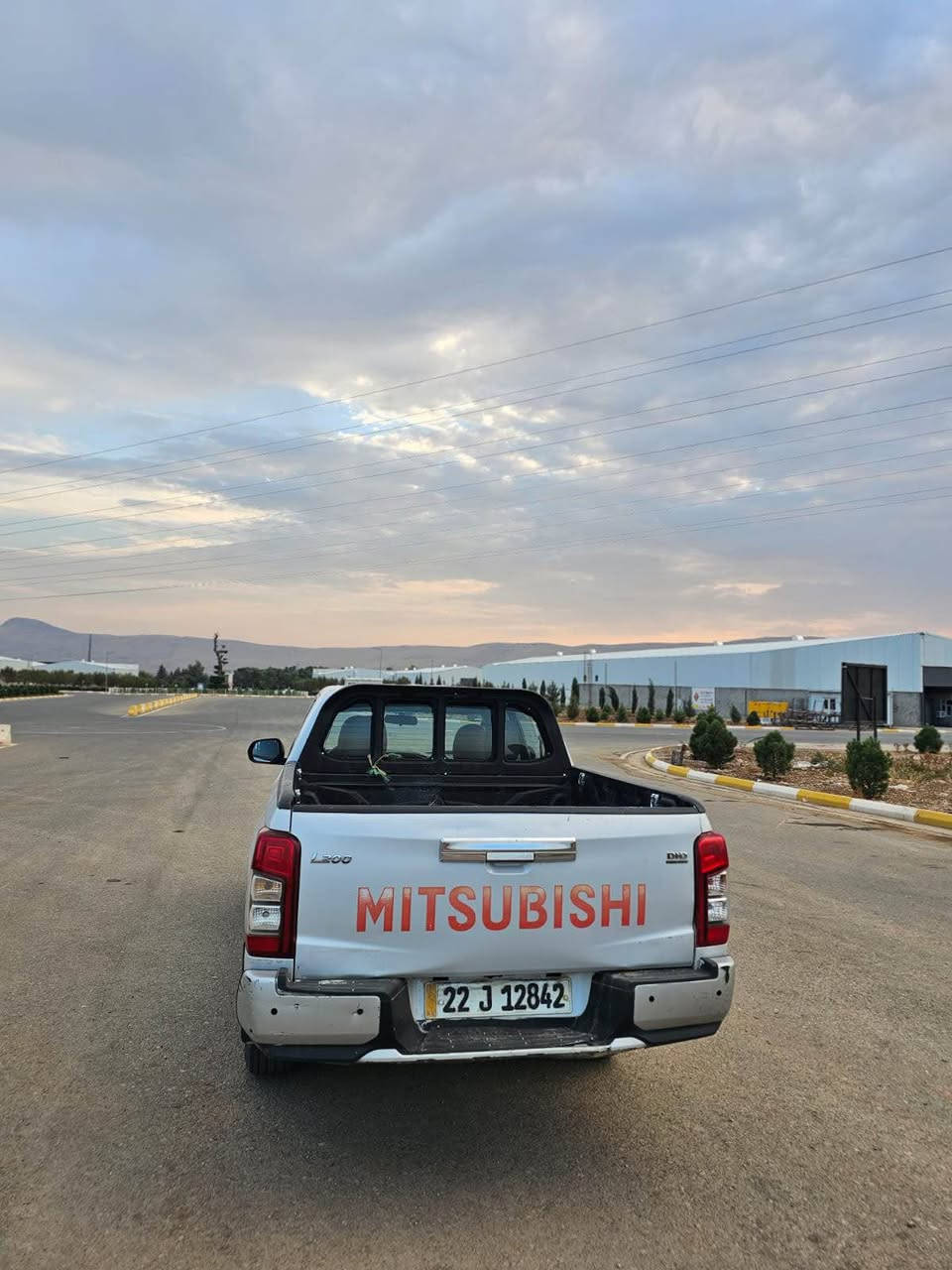 ميتسوبيشي L200 • ٢٠٢٠ • ١٤٠٠٠٠ كم
