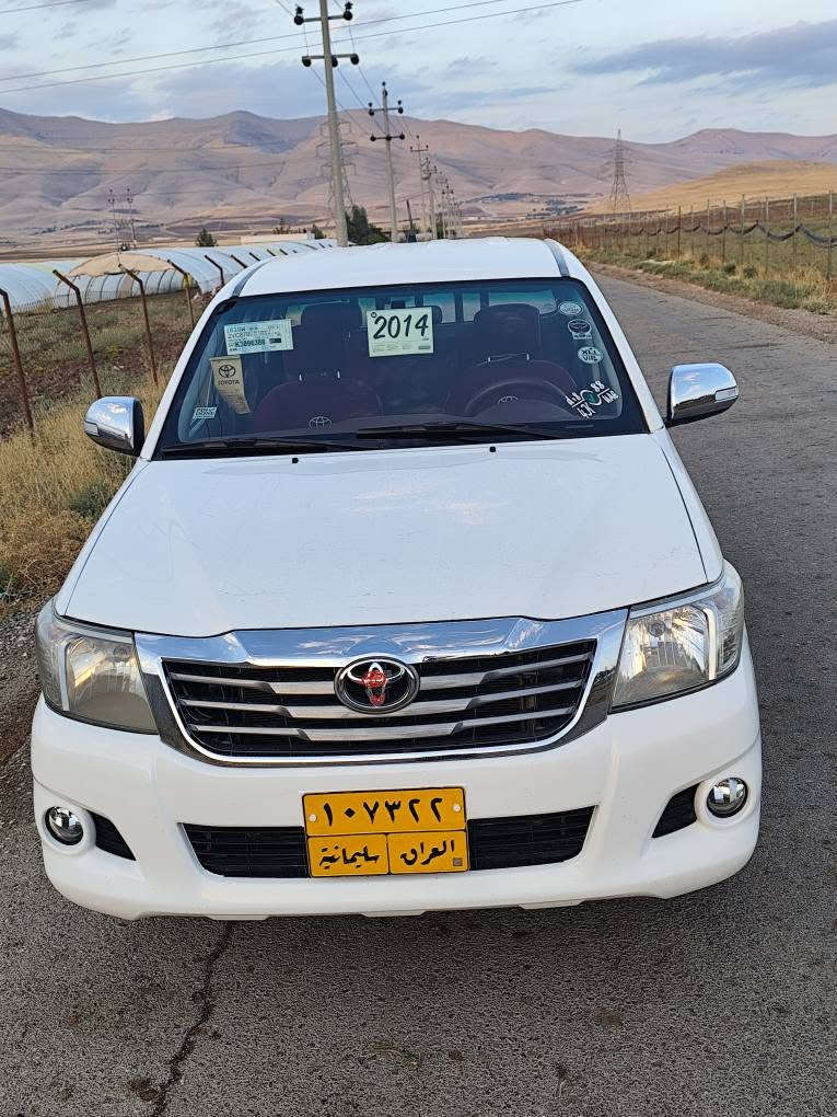 بیکاب مەرزییە 
2014 ڀارجە ڕەش  لە سەر ساغی بێ قرچ و لێدران
لەسەر ساغی پارچە ڕەشە بۆدی ساغە
گێڕو مەکینەی بەشەرت ۲۷۰هەزار ڕۆشتوە
سەیارەکە زۆر جوان و توندوتۆڵە
چوارتایەی لۆکە
ژینگەی دراوە سەنەوی بەسەر چوە 
مالی دۆستە هه موگیانی بە شەرت جرکەو سەت دۆلار ببڕە سعری 156گەڵاو مە جالئکی کەم 
***********
*********** السليمانية, العراق
