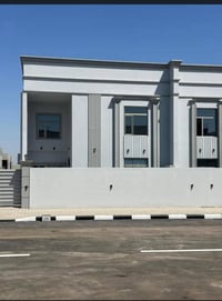 مجمع الجنائن • ٢٠٠م • ٣ غرف