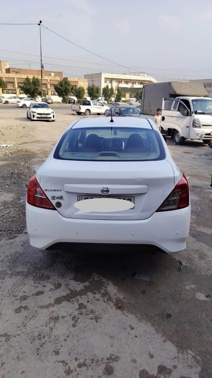 السلام عليكم 

صني هندي 2019 (رقم اربيل بأسمي)
بيها صبغ جاملغ امامي ( سايق) + بنيد
محرك وگير وتبريد مكفول 
مكاني بغداد 
السعر 9000 $
بيها مجال بصيط 
مكاني بغداد 
رقم صاحب السيارة: ***********
