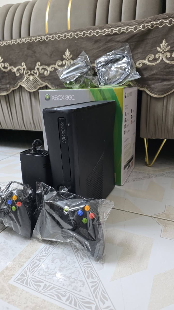 اكس بوكس 360 مهكر حيل حيل نظيف يحتوي على 71 لعبة قويه ويحتوي على 2جوستك وكارتون وكامل غراضه بلادي شرط الفحص السعر 120 وبي مجال للطيبين توصيل جميع المحافظات متوفر ***********
