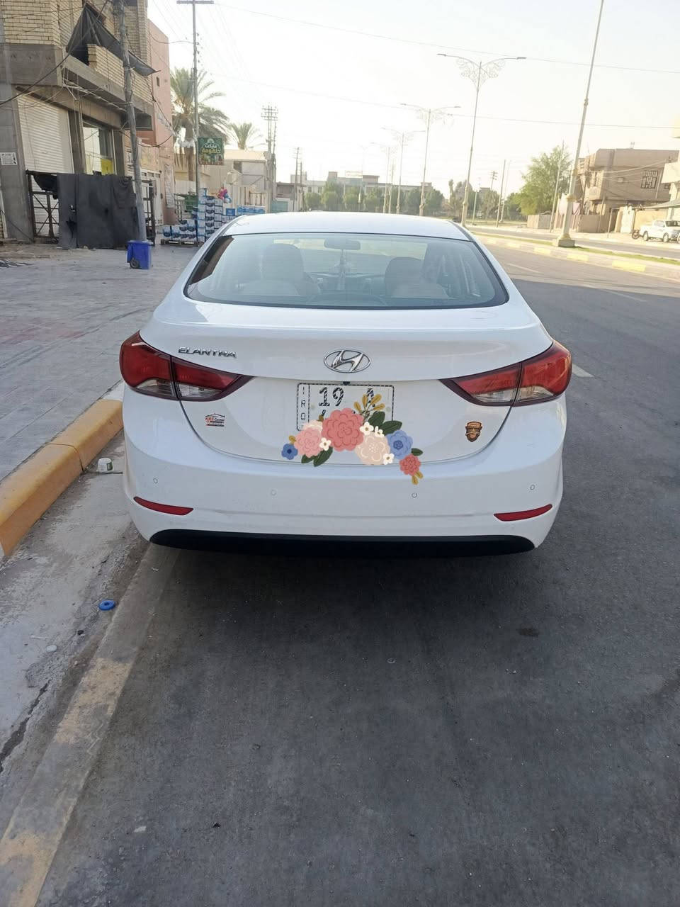 سلام عليكم الانترا موديل 2016خليجي محرك 1800دوش سياره جديده كلش ماشيه 146حقيقي كير محرك حداديه كفاله التبريد ثلج قطعتين  السياره مال جناي السياره كفاله من ضربه ومن صبغ ومن تبديل  فقط بيه بارد كلش قليل السياره بعدها كارتون رقم كربلاء أنكليزي  العنوان كربلاء رقم الهاتف ***********        السعر 120 بيه مجال حق الجيه
