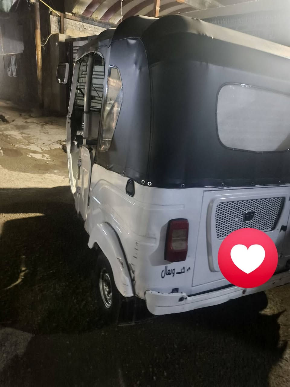 السلام عليكم تكتك ٢١للبيع ضربه بيها يم البك لايت الخلفي العنوان الرئاسة العبيدي السعر 8مليون وبيها مجال حك الجية 
‏‪***********‬‏هذا تصال بس 
***********هاذ واتساب
