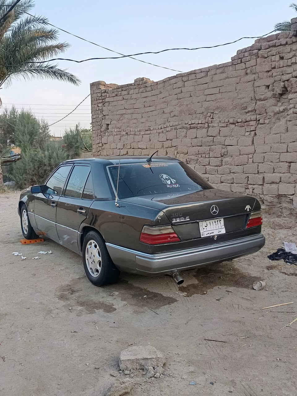 السلام عليكم مرسدس  دب للبيع رقم بابل  موديل 91 جاهزه تخم تاير حداديه صبغه جديده اثر جراد  كير ومكينه VVT 3000 منضومه زنون عالي ناصي تبريد شغال تخم تاير جديد  والسياره مثل ماتشوف بصوره نضافتها المكان ديوانيه قضاء المهناويه السعر 52  موبايل ***********
