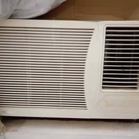 مكيف توسوت • شغال • كوت