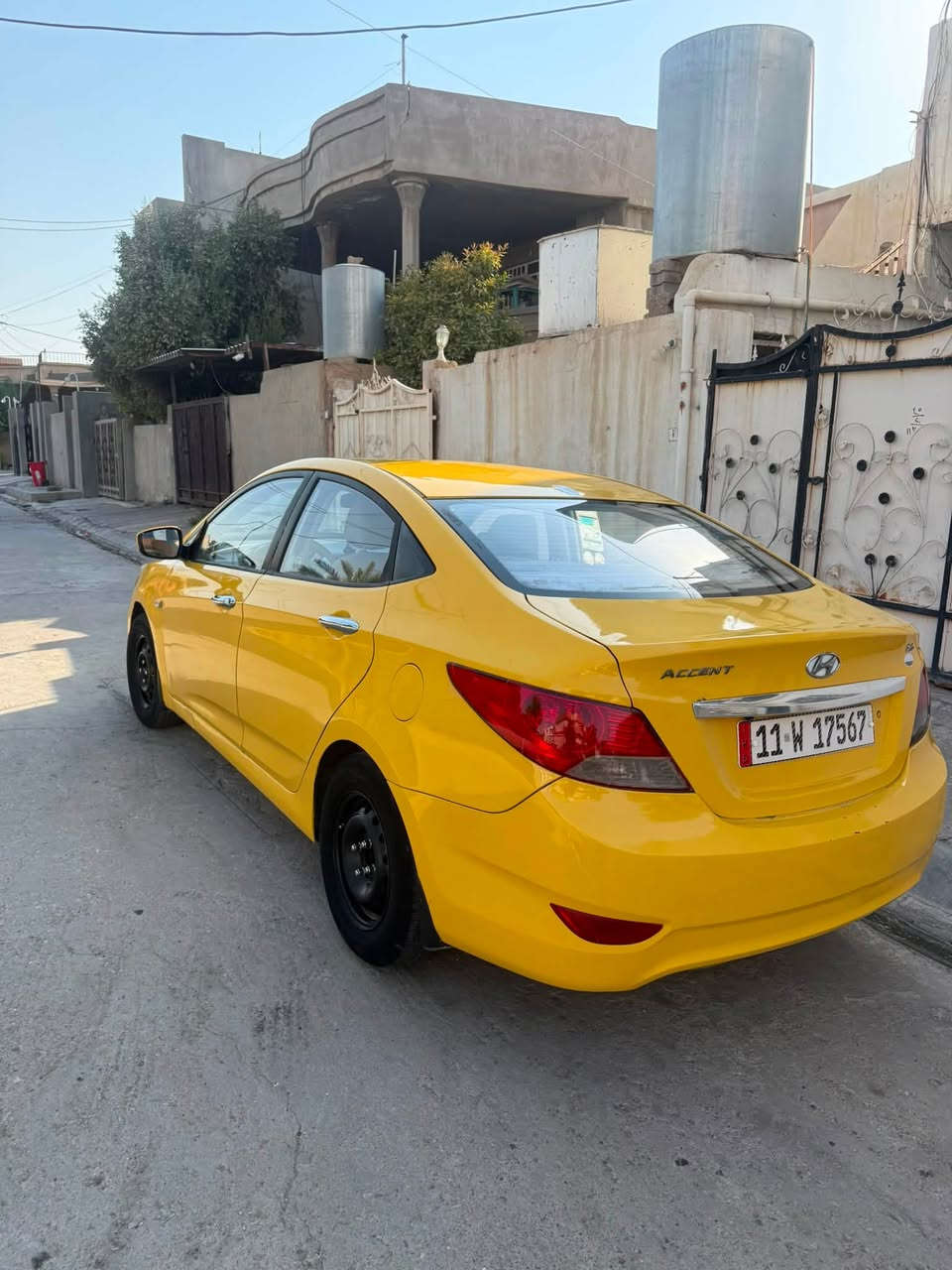 اكسنت مديل ٢٠١٢ خليجي بطاقه بانزين بيه تبريد ثلج كير محرك خير من الله كهربائيات كله شغله هيه غمرات مصفره سنويه لحد٢٠٣٠ شرط التحويل  السعر ٧٥ وبيه مجال مو شراي لا تكسر بيه ***********الشراي يتصل وبي وتساب مكان السياره كركوك

