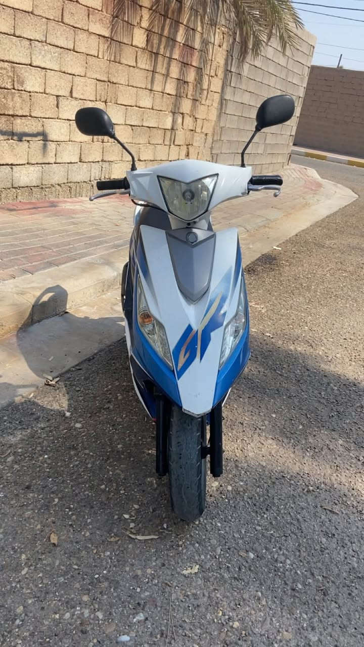 سايم نحله لبيع موطور مرتب محرك 125 ناعم اي نقص ما بيها كامله لشراي 800 بيه مجال بسيط ***********
