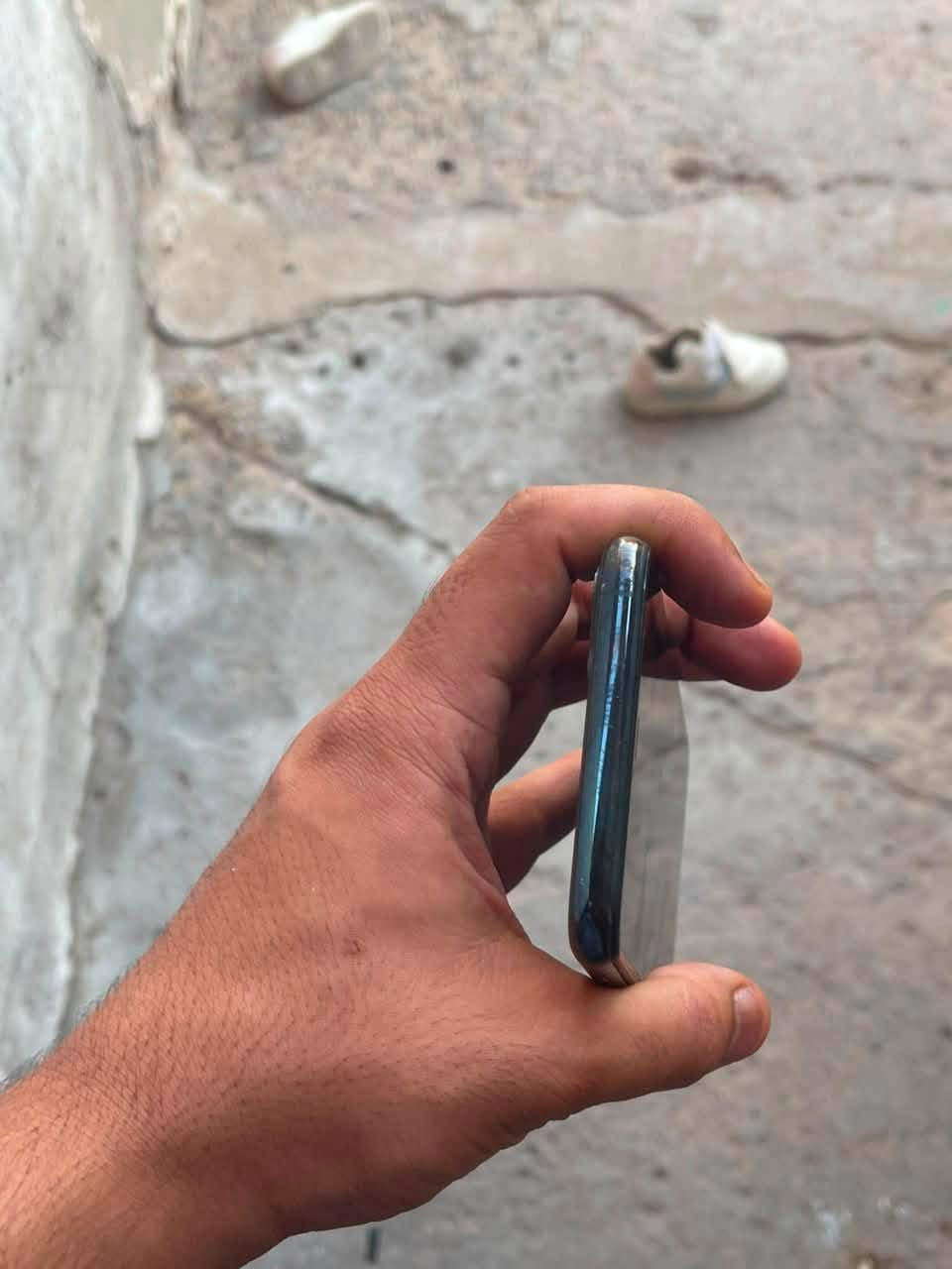 11 برو ماكس مبدل شاشه وبطاريه ذاكره 256 مكسور شاشته وضهره مثل مامبين بل صوره شكد يسوه *********** واتساب فقط مراوس هم عادي
