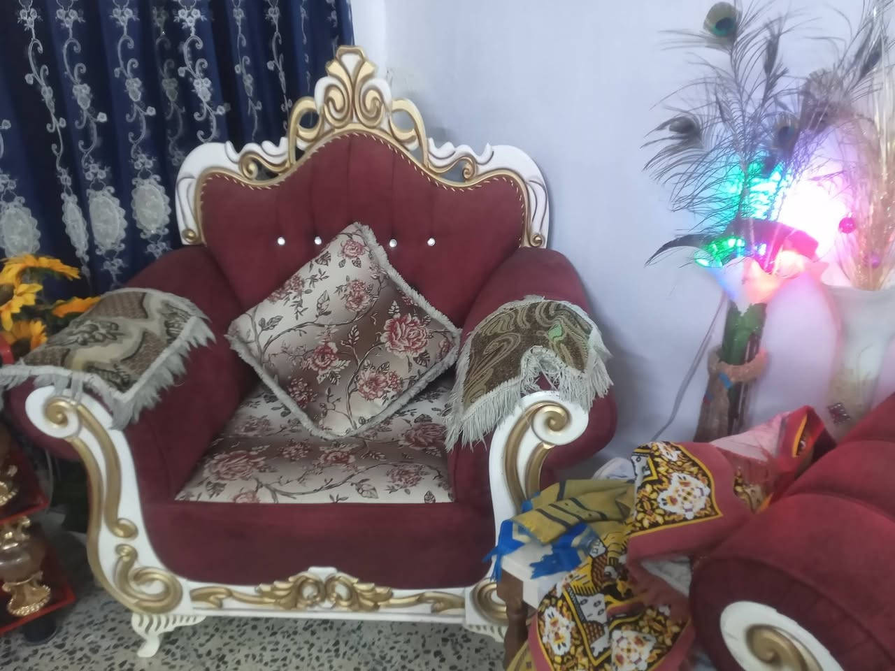 غرفه اخشاب تفصالةثكيله نضافه ٩٠ بلميه ٦ابواب ملحق وتخم عشرمقاعد ثكيل تفصال للبيع كلهن مليون ونص ومجال قليل اليكسر بلحلال لايخابر ..*********** مستعجل
