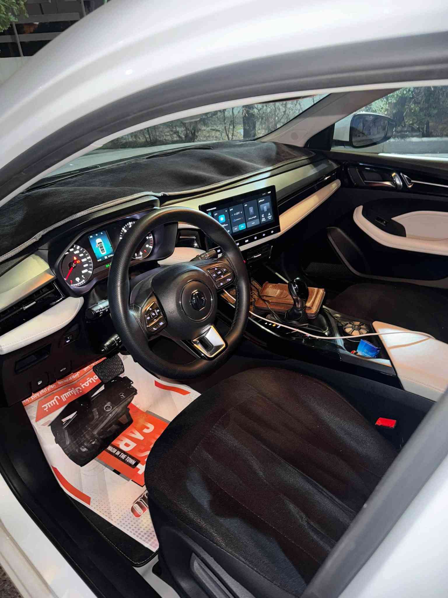 السلام عليكم سياره MG5 بلس السياره موديل 2025
ممشه السياره 20 الف km
السياره تجي شاشه
بصمه دخول ذكي
رادار مثبت سرعه
تبريد قطعتين
السياره بيه بعض الملاحضات
ضربه بالباب والجاملغ الخلفي والبنيد كذالك وعندي ضاربه بالصندوق والدعاميه الخلفيه مصبوغه
ونص الصندوق
السياره رايده ب 15 مليون و 600
مكاني بغداد
الرقم ***********
واتساب
