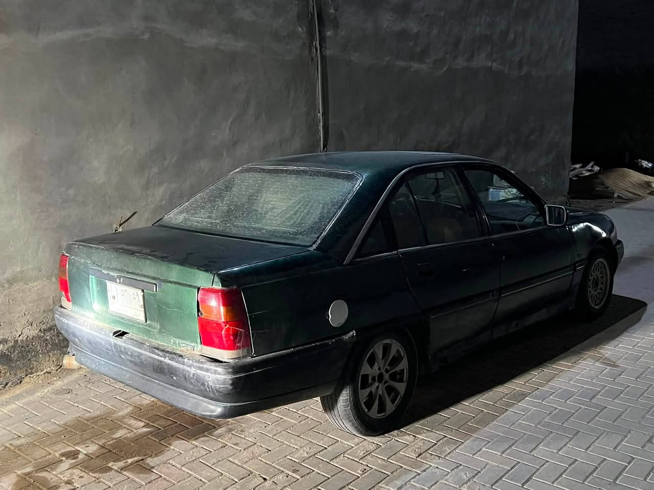 سياره اوبل اوميكا 2000 كير ومحرك ونجي  ومكفوله بس نقص التبريد الرقم ديالي 
بسم الحايز السعر 39 ورقه وبيه مجال .
ملاحضه السياره نقص بس تبريد 
***********
الرقم بي واتساب

