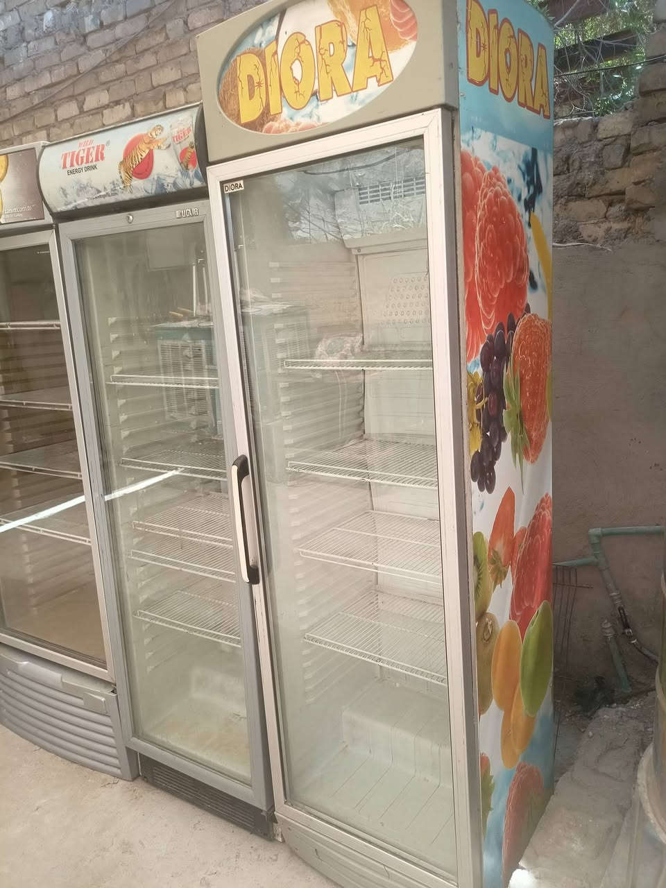 عارضات عدد 7 شغالات كاملات اذا تاخذ شلع الوحده ب 150 الف
واذا مفرد 180 الف 
***********
مكانهن بغداد الشعب
