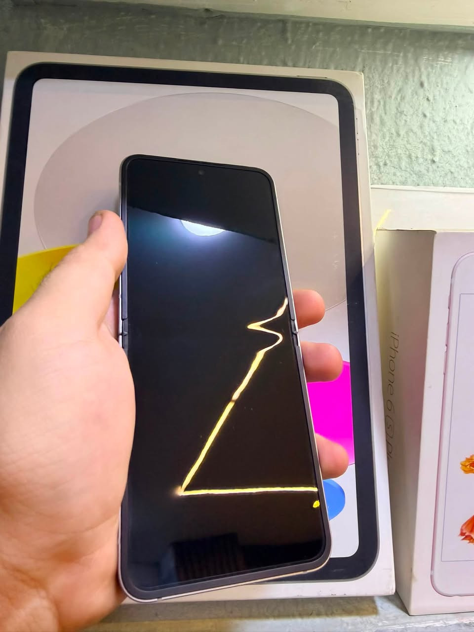 سامسونك Z Flip 6
ذاكرة 256 
نظافة 100‎%‎ 
عين الفهد 
استخدام قليل كلش 
للبيع 
سعر 800 الف 
مكان بغداد او واسط
***********
***********
