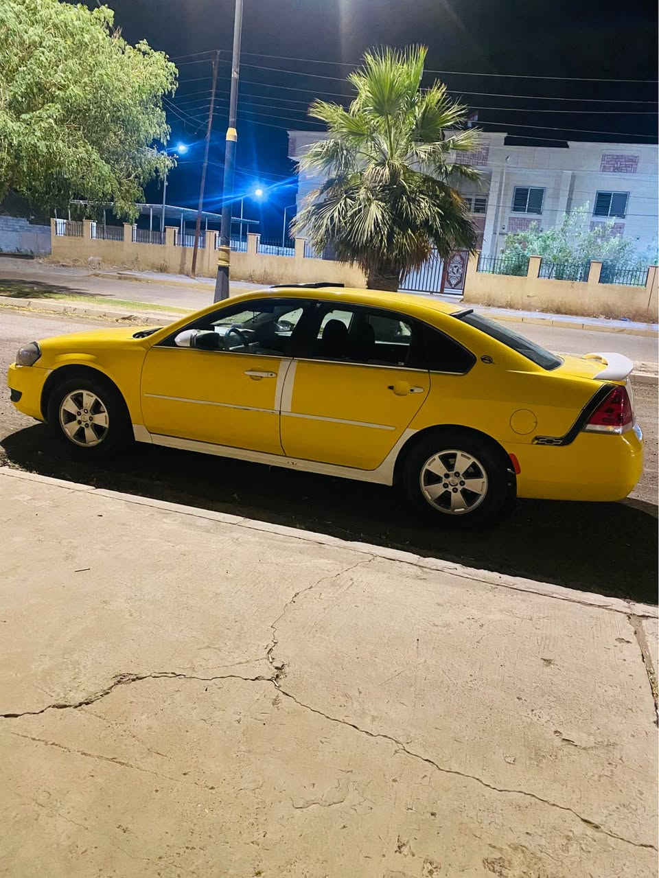 امبالا ٢٠١٠ 
رقم نينوى
بحاله جيده
مكينة ٣٥٠٠
السعر ٥٠ 
واذا مقدمة زينه والباقي اقساط هم يرهم
*********** تكريت, صلاح الدين
