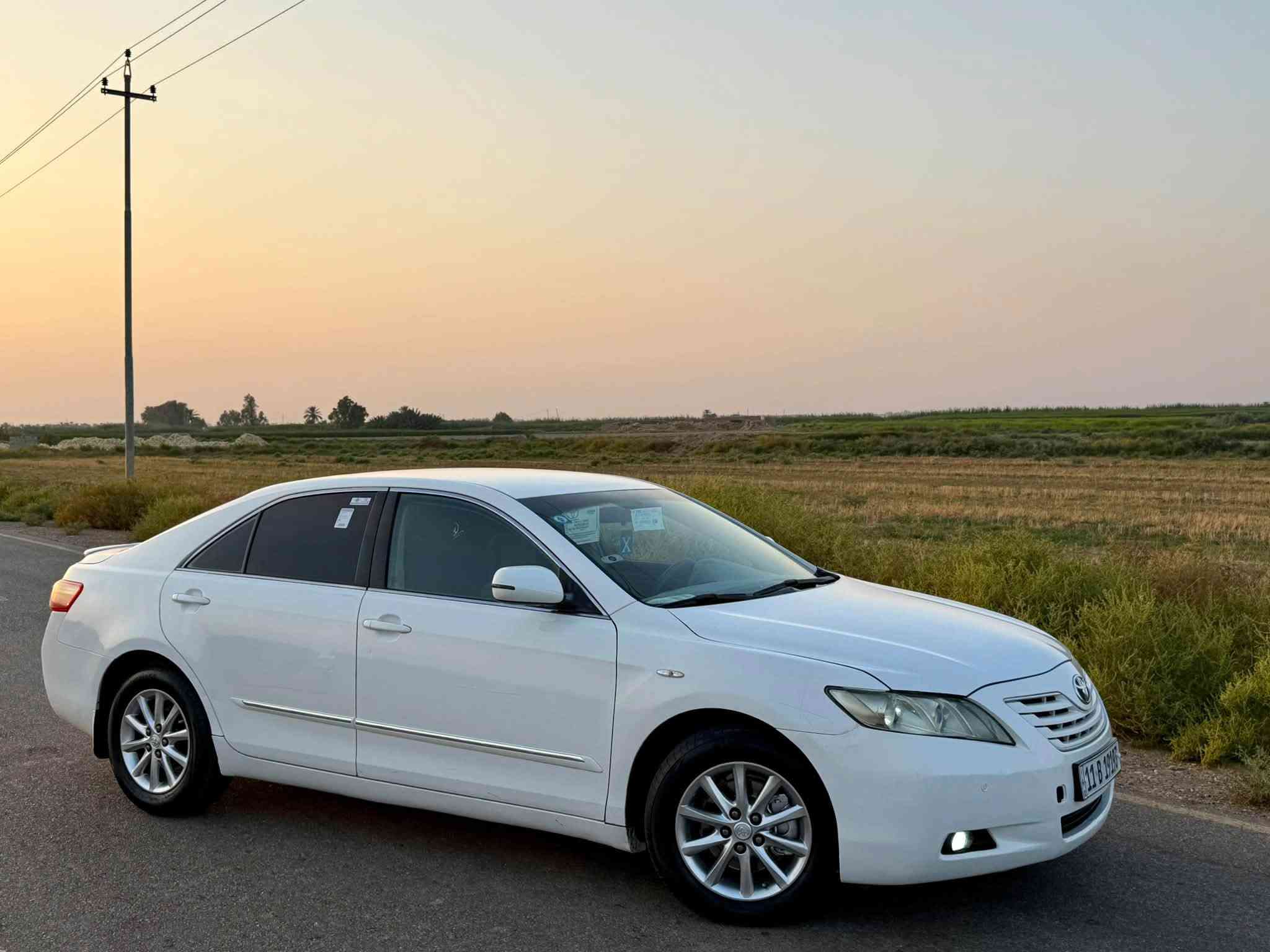 السلام عليكم 
سياره كامريCAMRY. للبيع 
موديل 2008 خليجي
فئة GLx
مواصفات السياره فول عده الفتحه
وصاج 
اناره ترحيب داخليه
كشن كهرباء
تحكم ستيرن
برده خلفيه كهرباء
رقم بغداد ()ب اسمي شخصيآ تحويل مباشر هزه جديده ورقم دولي 
مكينه2400 اربعه سلندر خير من الله 
كير خير من الله  
تخم تاير جديد
تخم ويل جديد
تبريد قطعتين ثلج 
حداديه جديده
منضومة لايت زينون اصلي شرط نهار
السياره عليها ادامه كامله من كلشي باتري ومنضومة بانزين يعني جاهزه من هاي الامور ومتصرف عليها ربع
السياره اقره التفاصيل واتصل وبيك خير وتدلل
السياره استخدام شخصي 
المكان واسط 
السعر98وبيها بسيط
للاتصال***********
