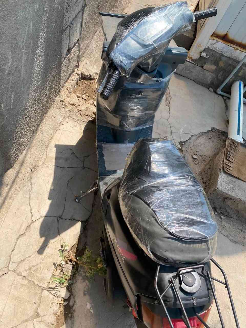 ***********
250
