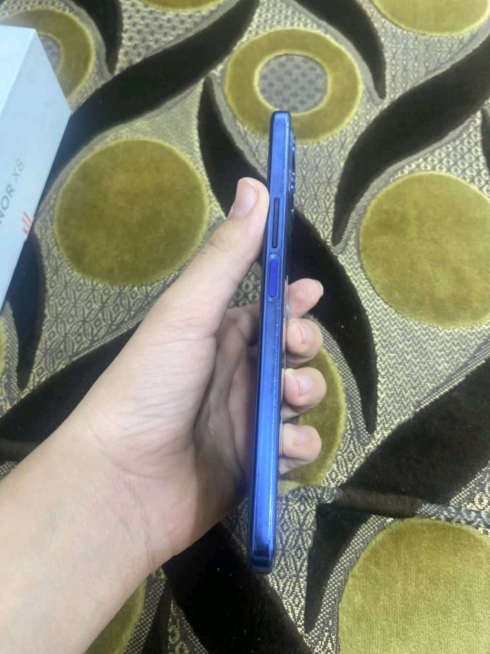 هونر X8 • ١٢٨ جيجا • ٦ رام