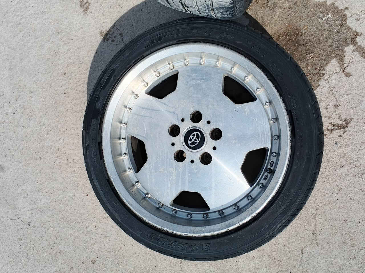 السلام عليكم
تخم ويل رياضي يرهم للملكة راس الثور بي تخم تاير نظيف لافطر ولاعواج مراوس بويل نجمة 
مكان بابل القاسم ***********
