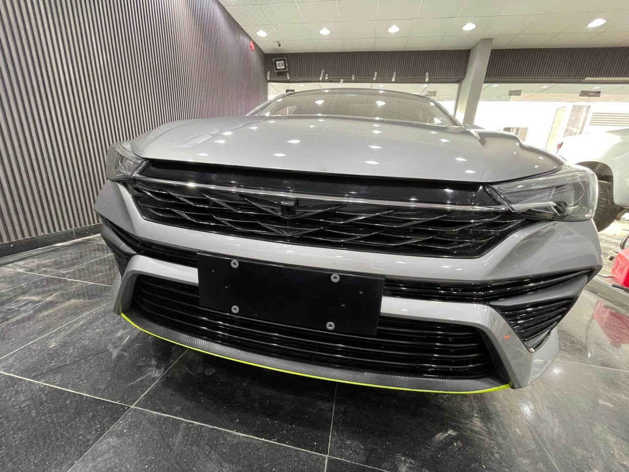 MG5 2025 خليجي فل اوبشن جاهز كامل بدون رقم دخول جديد ماشي 15 الفKM فتحه بصمه مكينه 1500 تيربو 
الضرر بونيد مدكر  جهة يسار امامي بدون شاصي بدون ايرباك وباب السايق صبغ اثر شخوط والسياره مغلفه ببي اف حمايه
الموقع البصره 
السعر 95 
للتواصل /*********** البصرة, العراق
